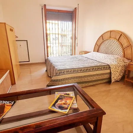 Historical Garbatella- Entire Flat With Balcony Roma