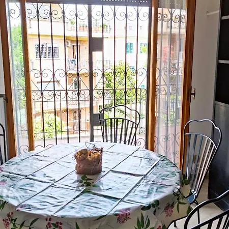 Historical Garbatella- Entire Flat With Balcony