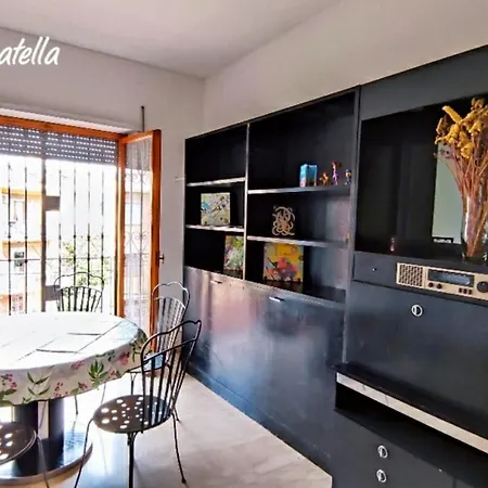 Historical Garbatella- Entire Flat With Balcony Appartamento
