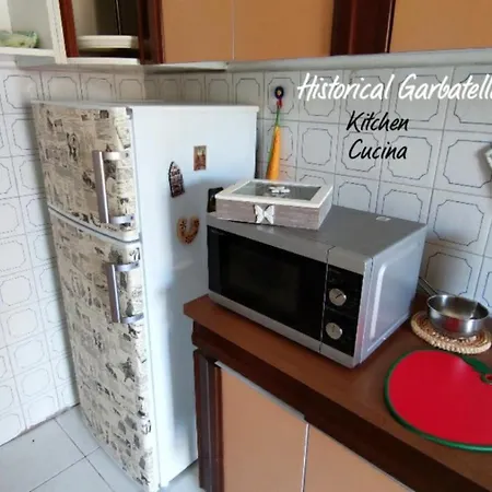 Appartamento Historical Garbatella- Entire Flat With Balcony *