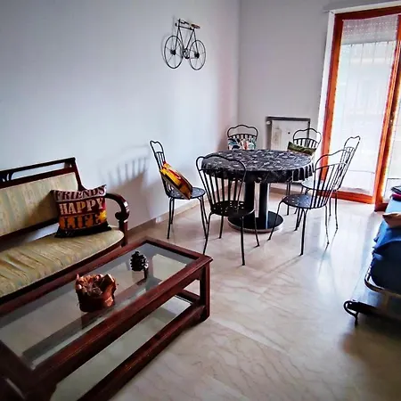 Historical Garbatella- Entire Flat With Balcony Roma