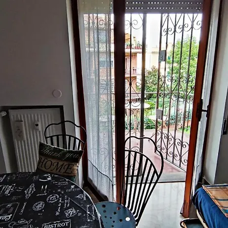 Historical Garbatella- Entire Flat With Balcony Appartamento Roma